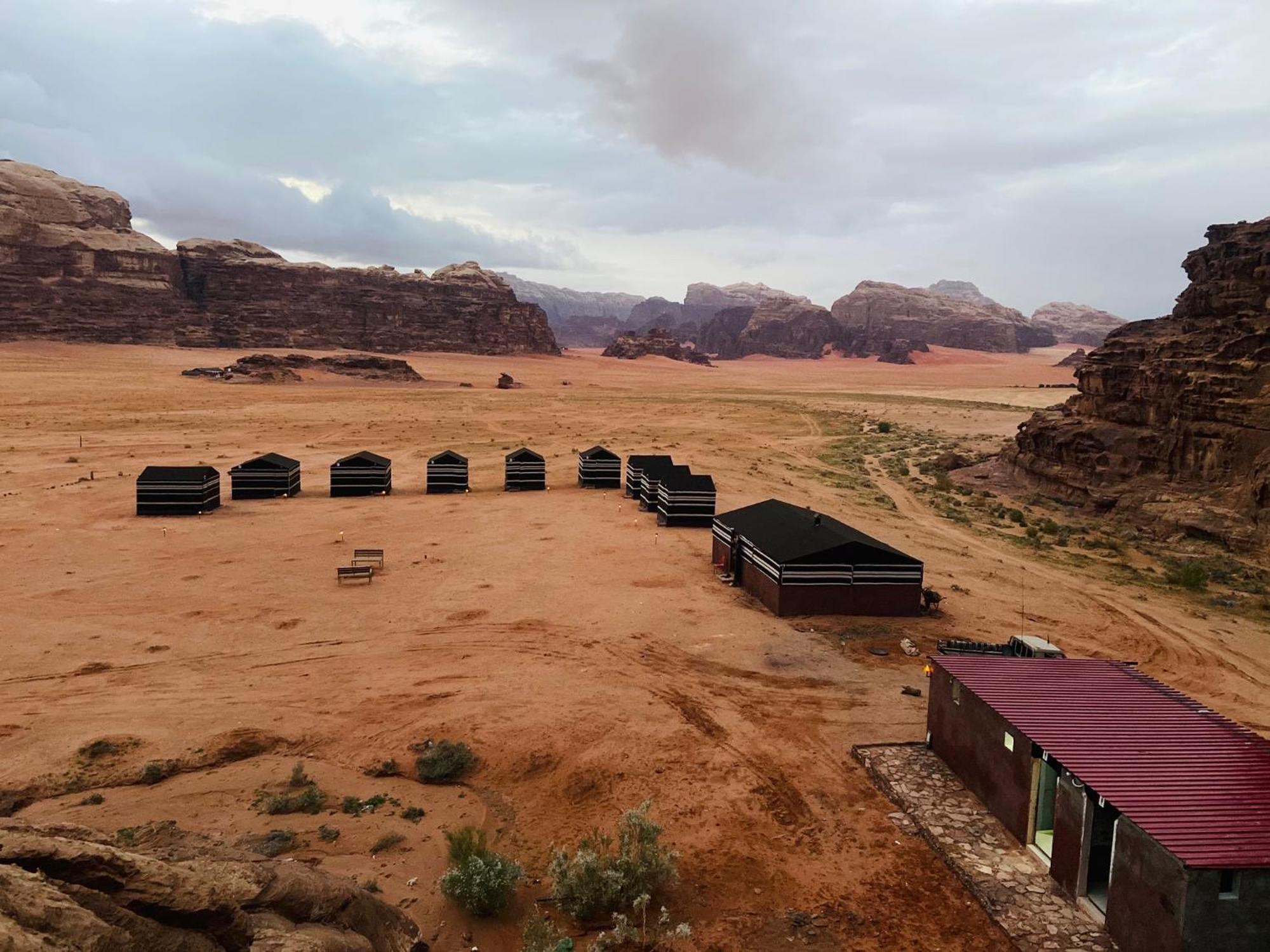 Wadi Rum Bedouin Heart Camp Luaran gambar